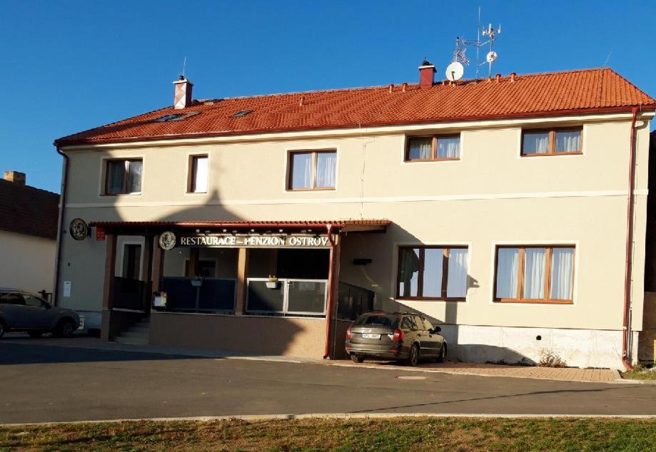 Penzion OSTROV Kostelec  Esterno foto